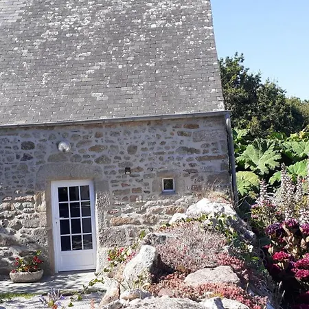 Petite Maison De Pecheur A 800 M De La Ideale Pour 2 Personnes *